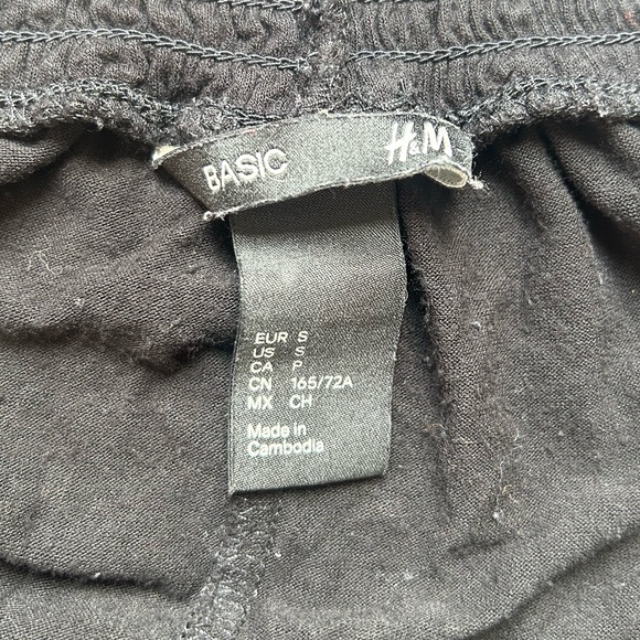 H&M Black Midi Skirt - Picture 4 of 4